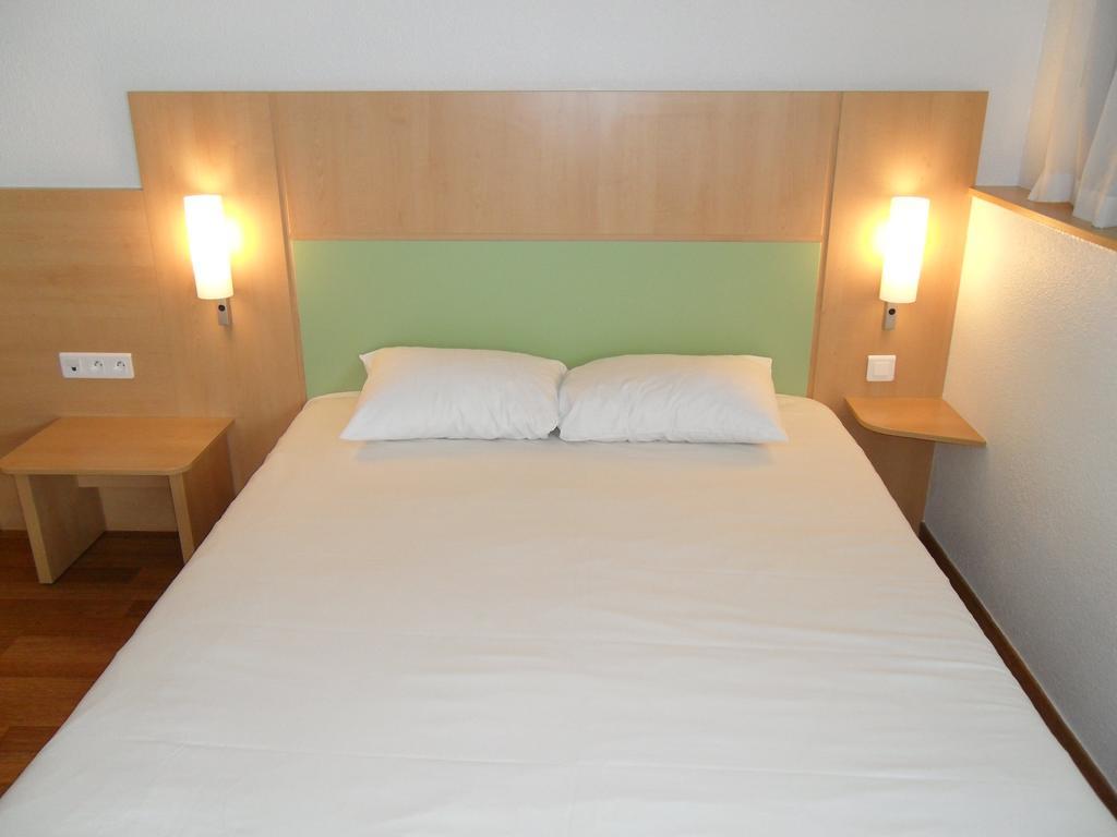 Ibis Budget Site Du Futuroscope Chasseneuil-du-Poitou Habitación foto